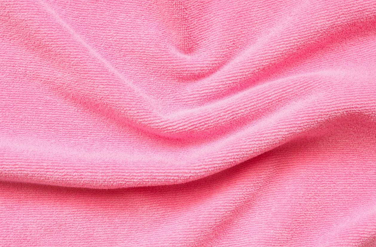 Malha Cardada ou Penteada: Qual é a Melhor para Seus Projetos?