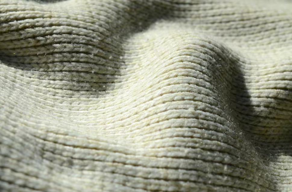 Por que a Malha Penteada 100% Algodão é a Escolha Certa para Peças que Duram e Oferecem Conforto Superior?