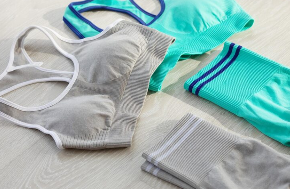 Por Que o Poliéster Anti Pilling é Essencial para Marcas de Moda Fitness e Roupas de Viagem?