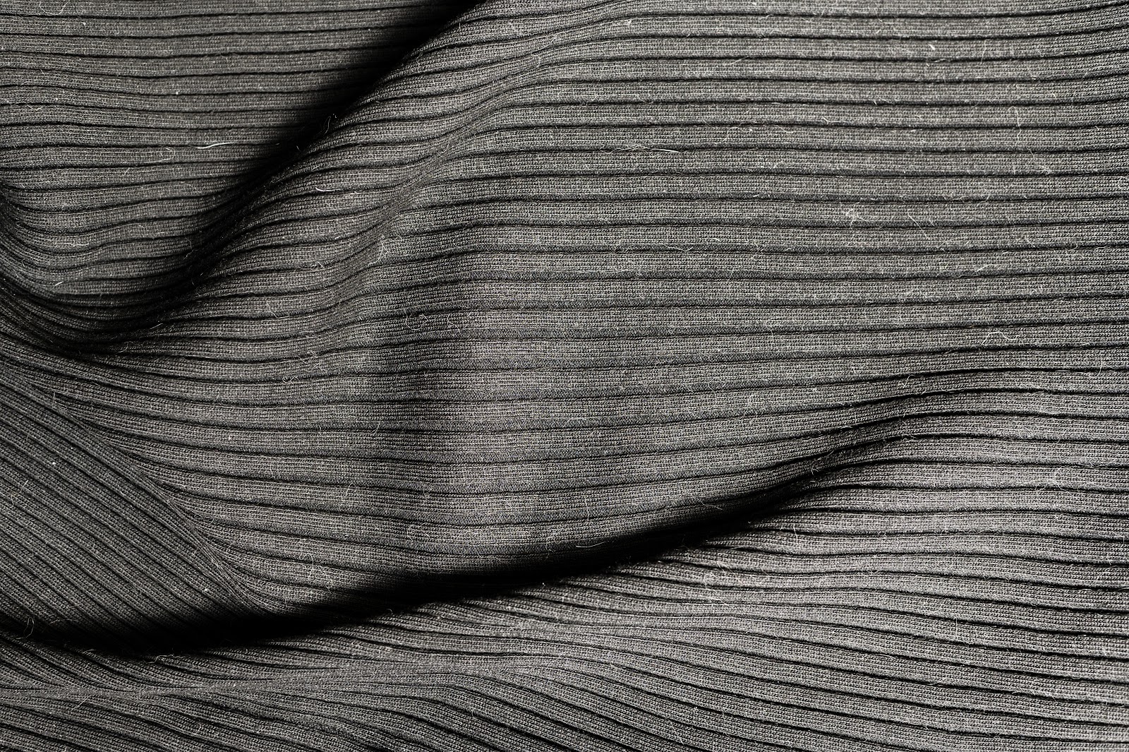 A Tecnologia Anti Pilling Afeta o Toque e a Respirabilidade da Malha Poliéster?